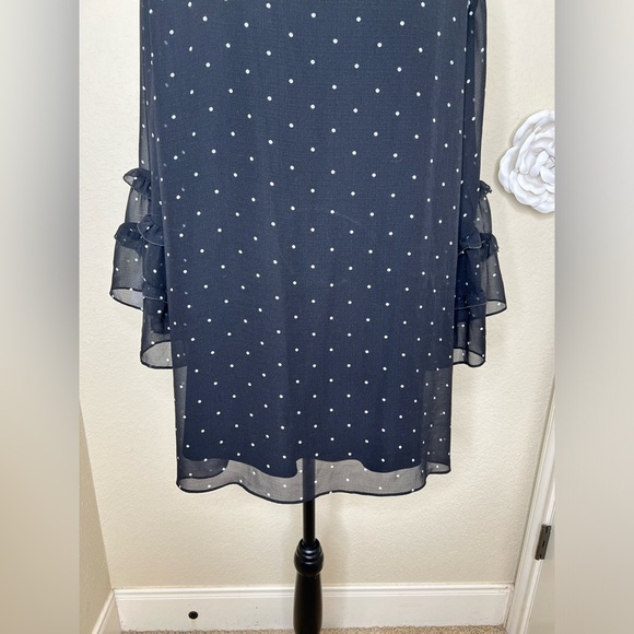 NTM: Torrid Crinkled Textured Chiffon Black & White Sheer Overlay Blouse Size 2X - Picture 12 of 16